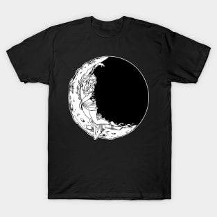 lady of the moon T-Shirt